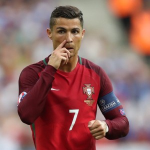 爱体育娱乐入口-“法甲激烈竞争，冠军争夺愈发激烈”，法甲冠军2021