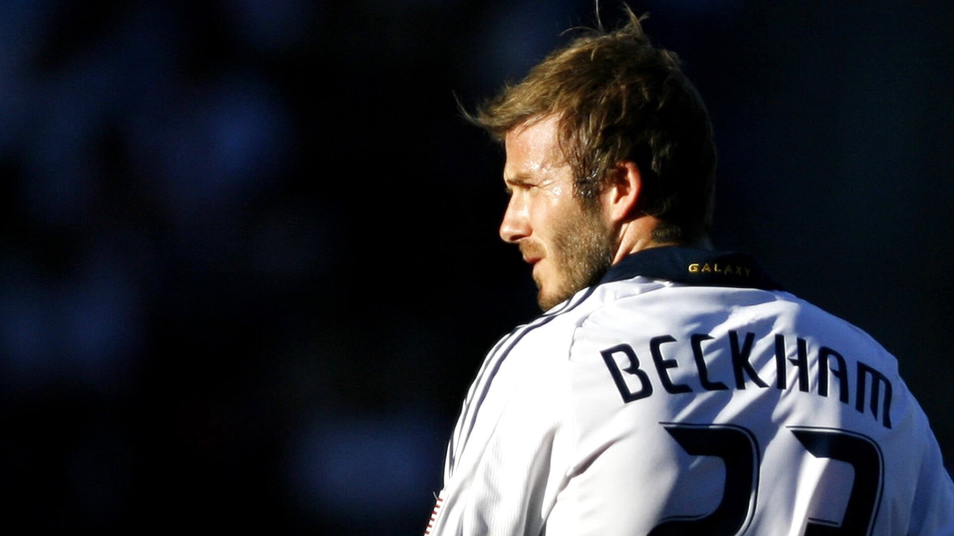 专家建议加强足球基础设施建设，加快足球事业发展